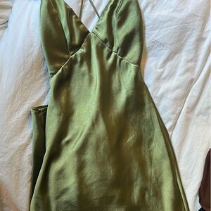 Stunning 🥂 Hello Molly Silk Green Dress